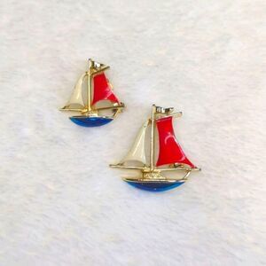 Vintage Gerry's 1980's Goldtone and Enamel Sailboat Scatter Pins/Brooches